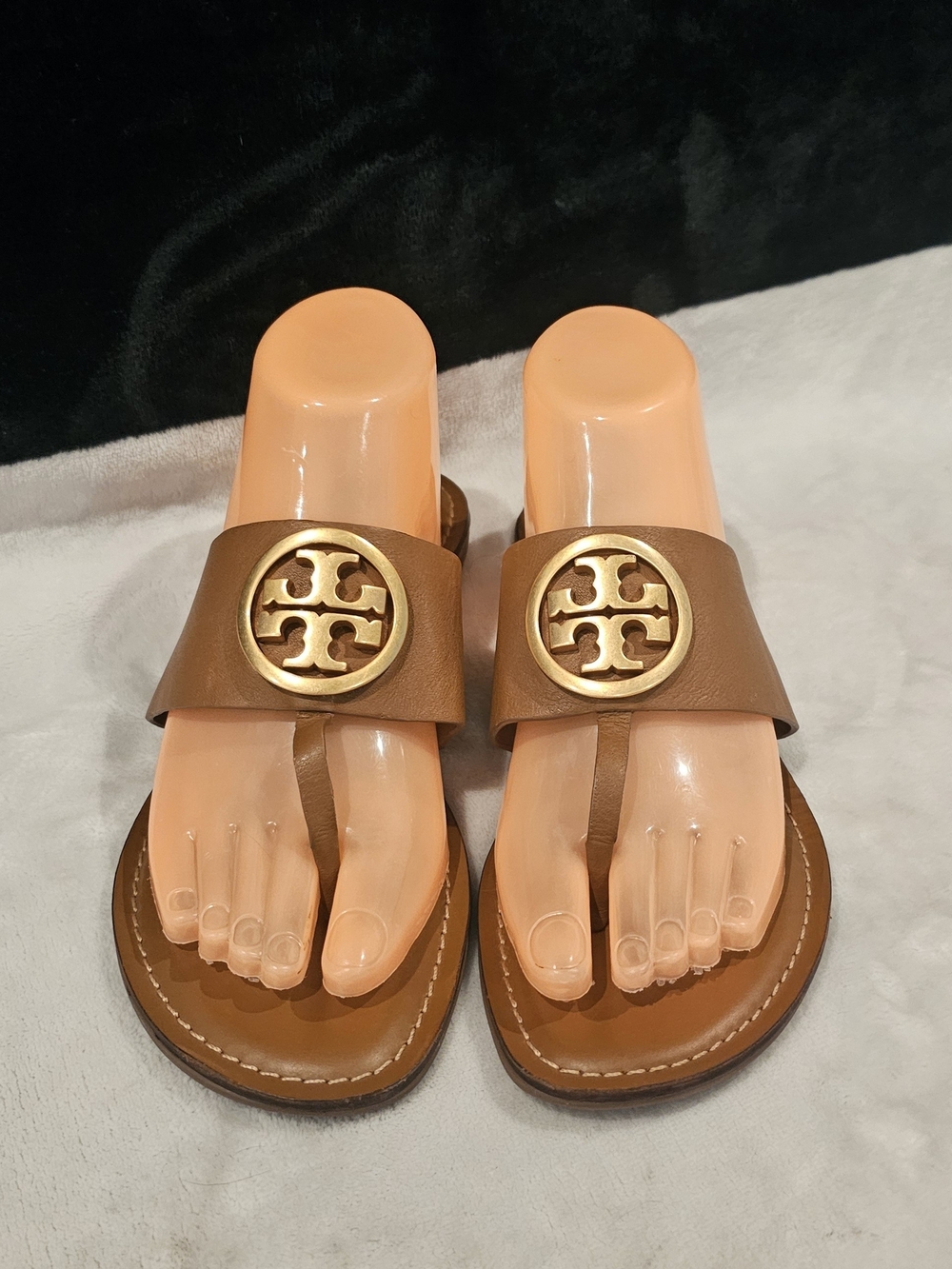 Tory Burch Caramel Leather Thong Sandals- Size 8
